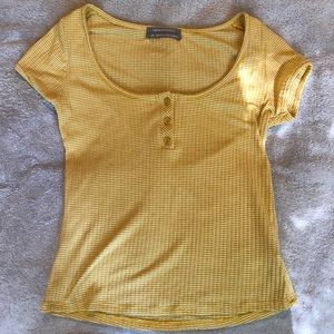 Never wore Urban Outfitters VINTAGE crop top!!!!!!